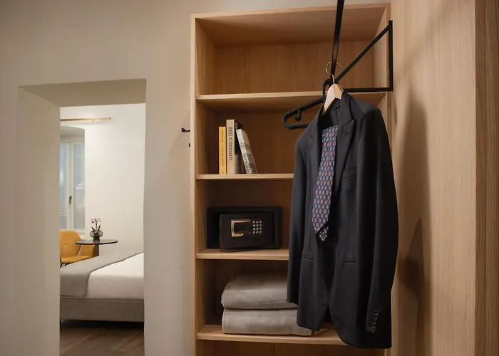 Amira Ca' Argento Premium In Center *