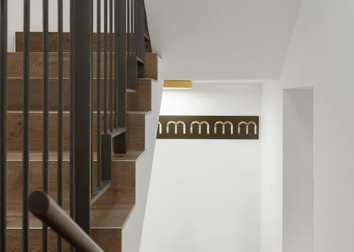 Amira Ca' Argento Premium In Center